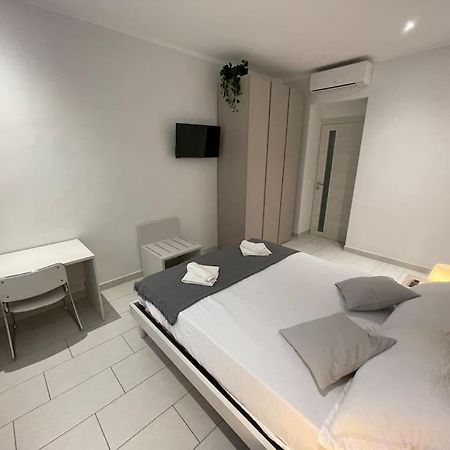 Near Metro Piazza Bengasi Apartment Turin Ngoại thất bức ảnh