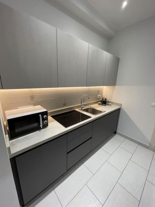 Near Metro Piazza Bengasi Apartment Turin Ngoại thất bức ảnh